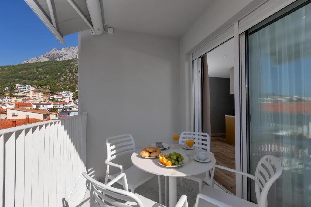 Villa Anchor Baska Voda Exterior photo